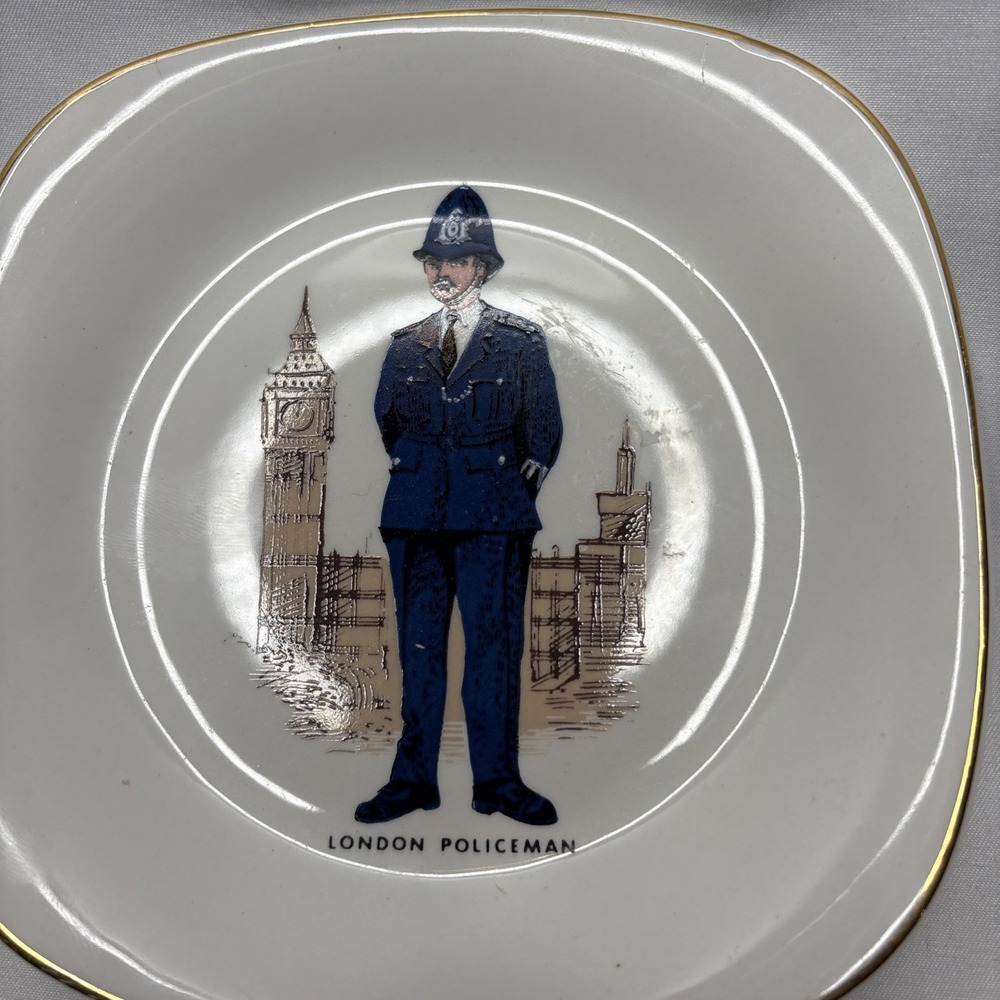 Crown‎ Staffordshire 1950s England London Policeman Ceramic Dish Square 5.25" - Picture 3 of 6